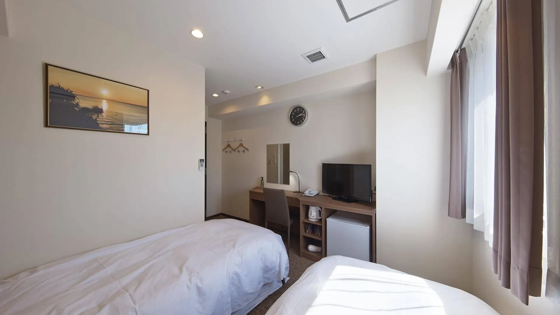 *** Hotel Shitennoji Crystalhotel Osaka Japan
